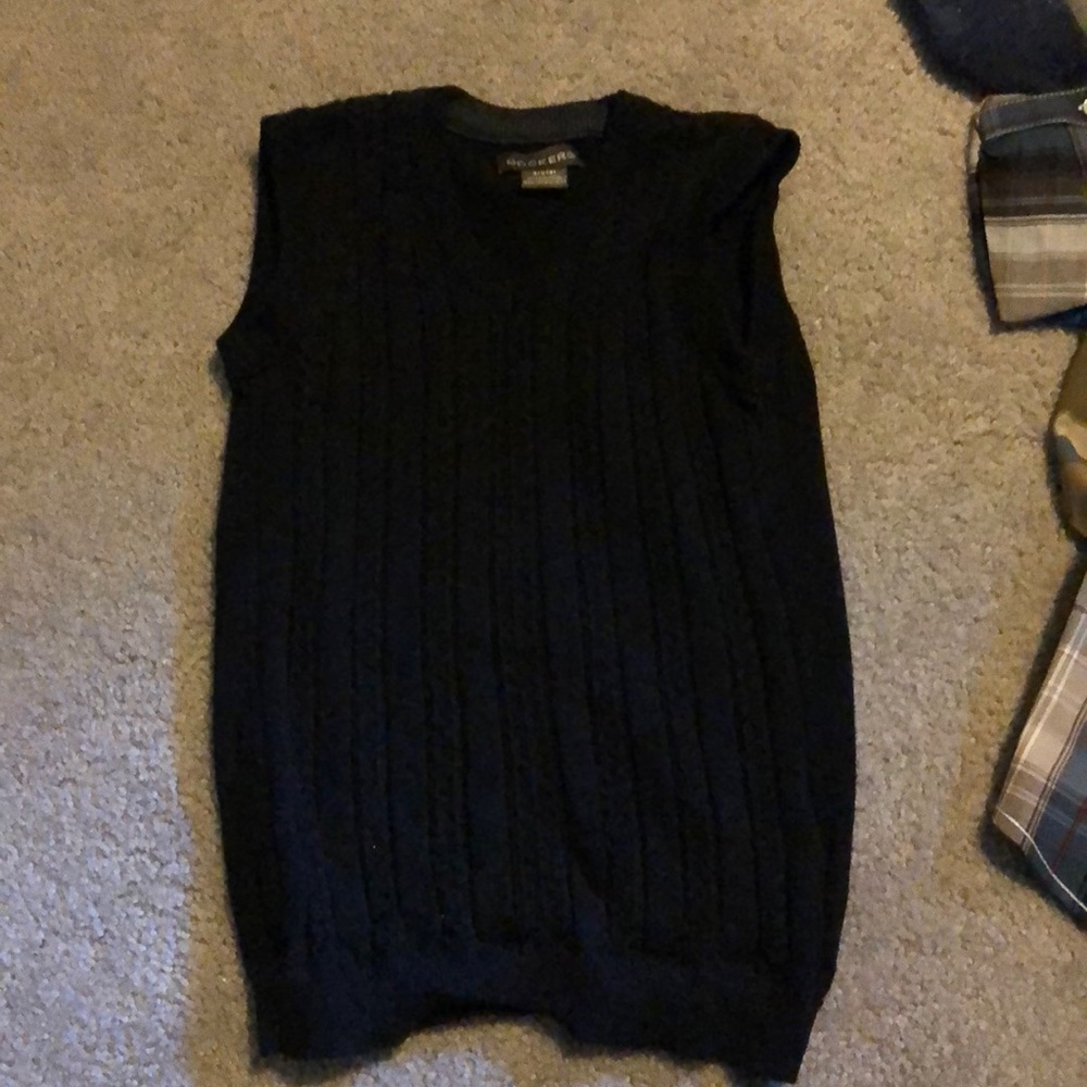 Sweater vest